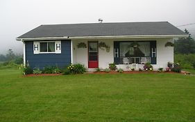Gulliver'S Cove Oceanview Cottages